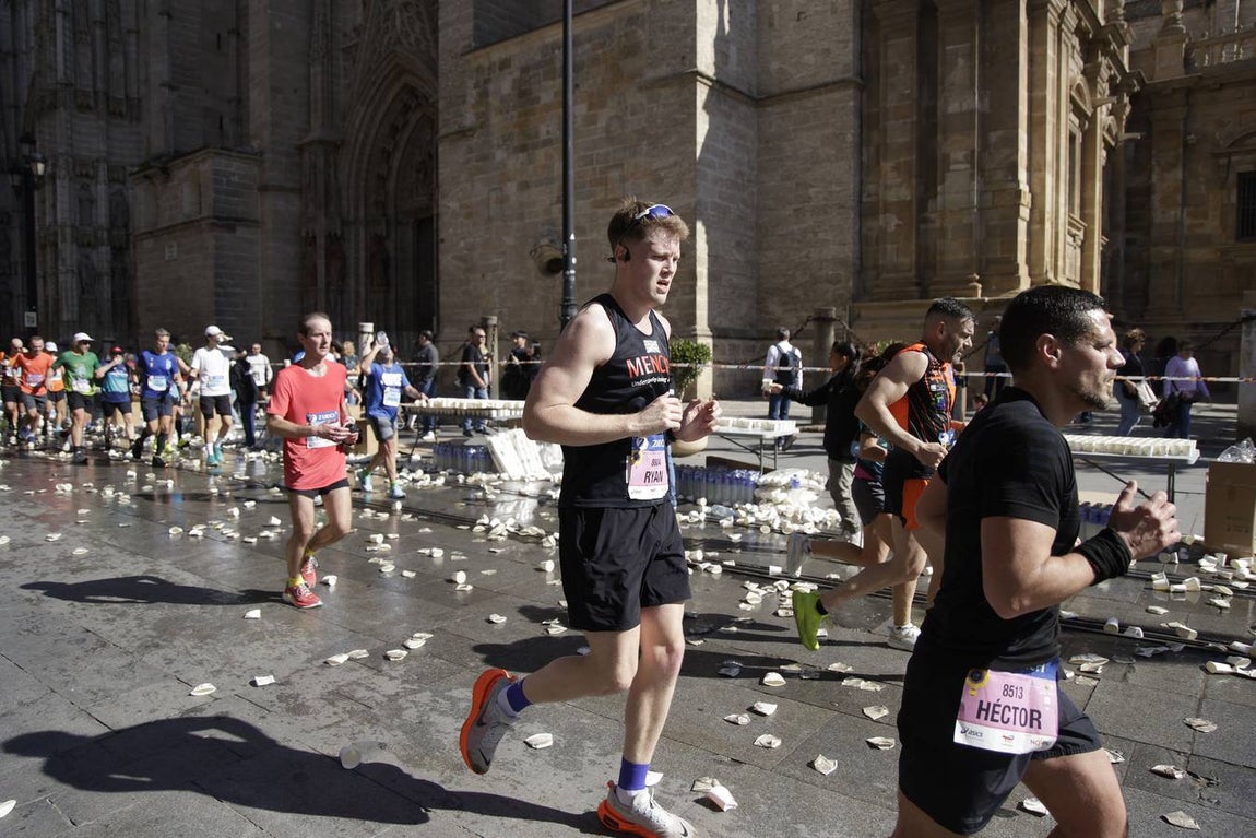 La carrera sevillana ha pasado por lugar emblemáticos de la ciudad como la Torre del Oro o la Plaza de España