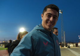 Fran Parga, el joven futbolista que desafía a la sordera y que brilla en el Sevilla FC Genuine