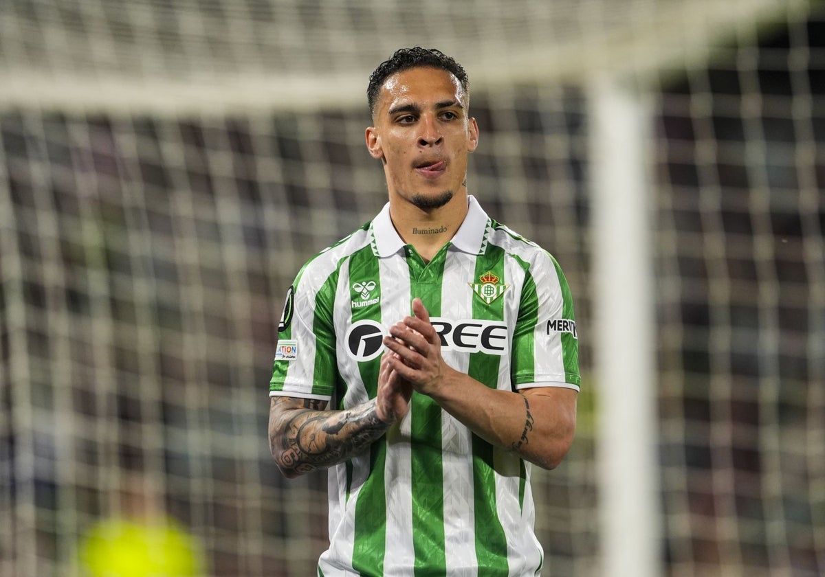 Antony, en el partido de vuelta del play off de la Conference ante el Gent