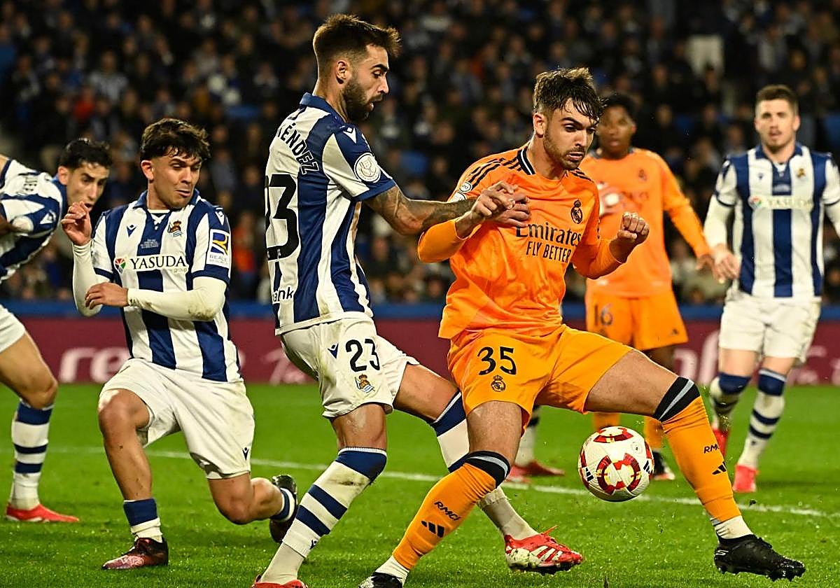 El uno por uno del Real Sociedad-Real Madrid: El árbitro paró el partido por los gritos de «Asencio, muérete»