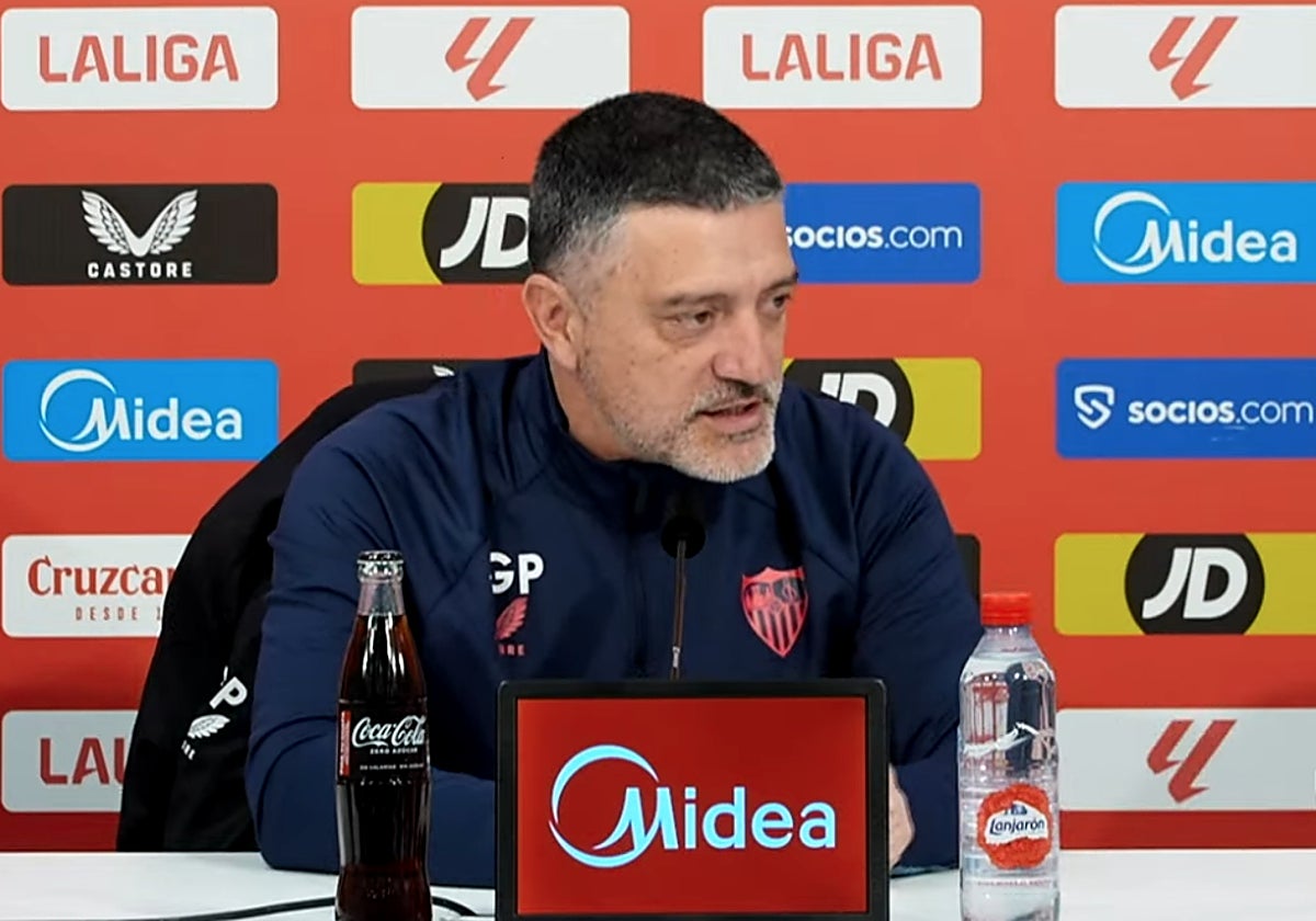 García Pimienta, en la rueda de prensa de este viernes