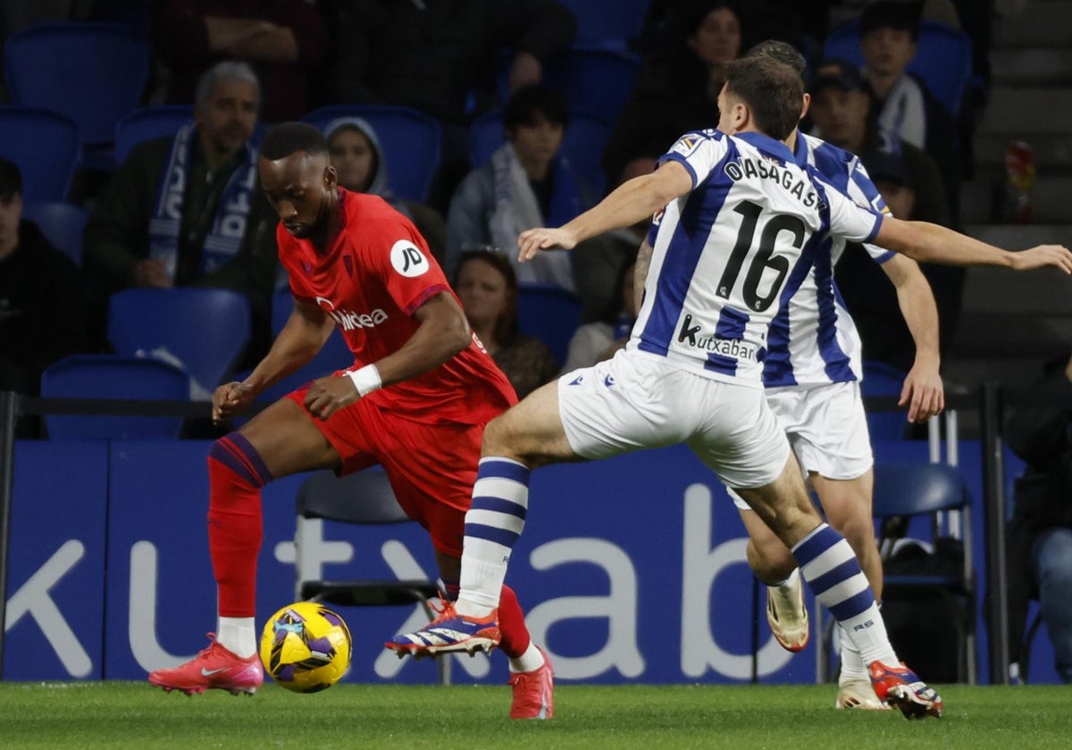 Lukebakio, durante el choque del Sevilla FC en Anoeta contra la Real