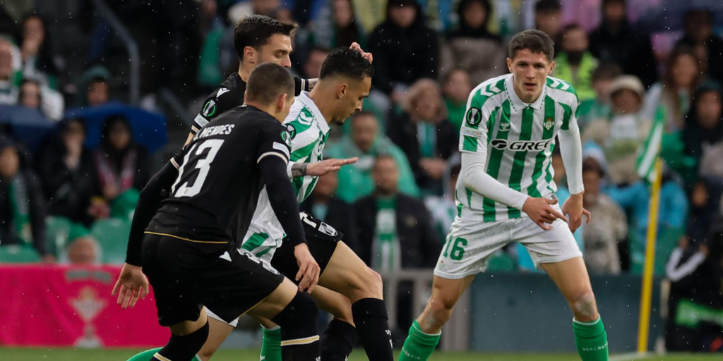 El Betis y el hándicap europeo de empatar el primer partido en casa