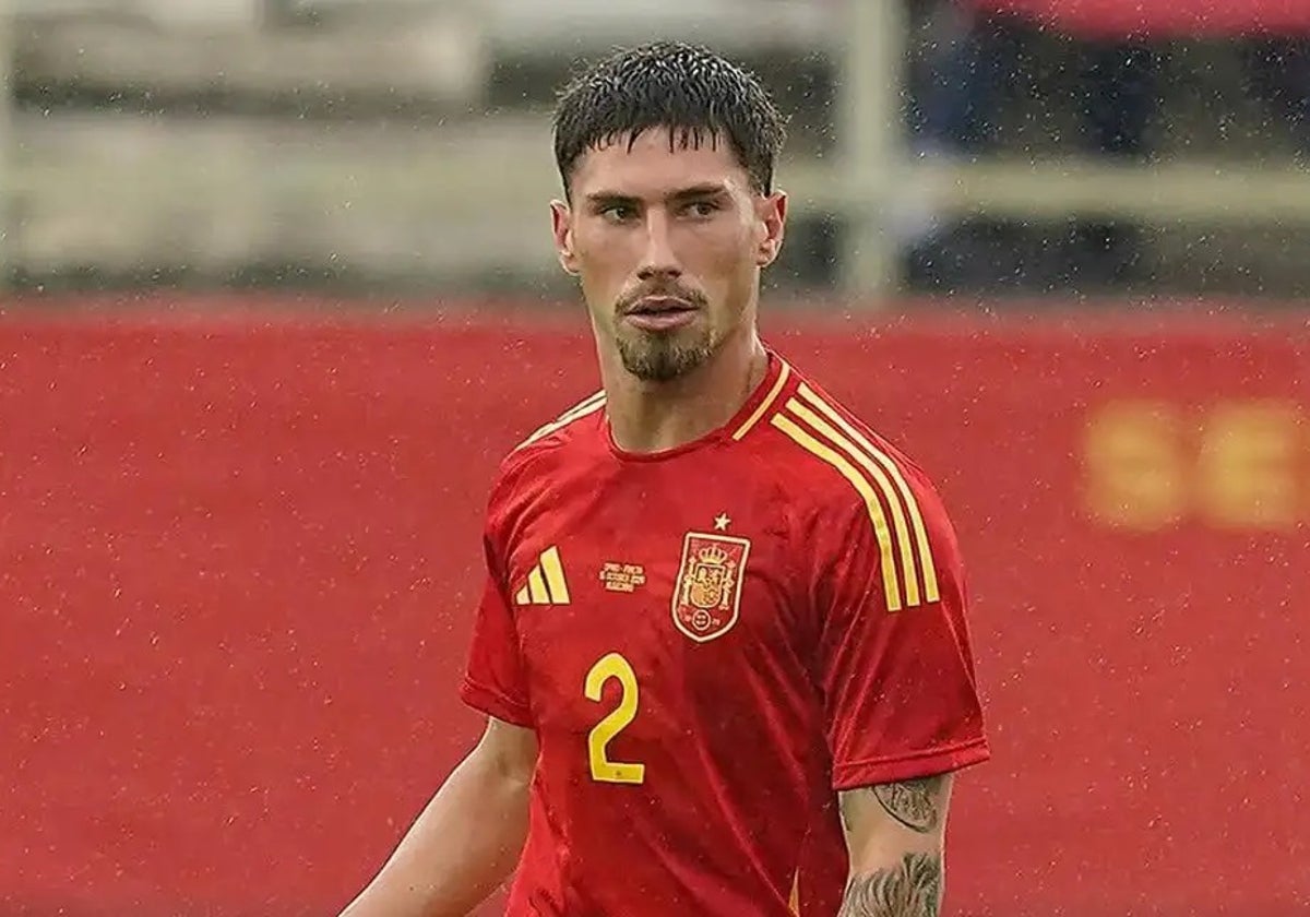 Carmona, con la elástica de España