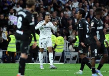 El Madrid juega con fuego y Mbappé evita que se queme