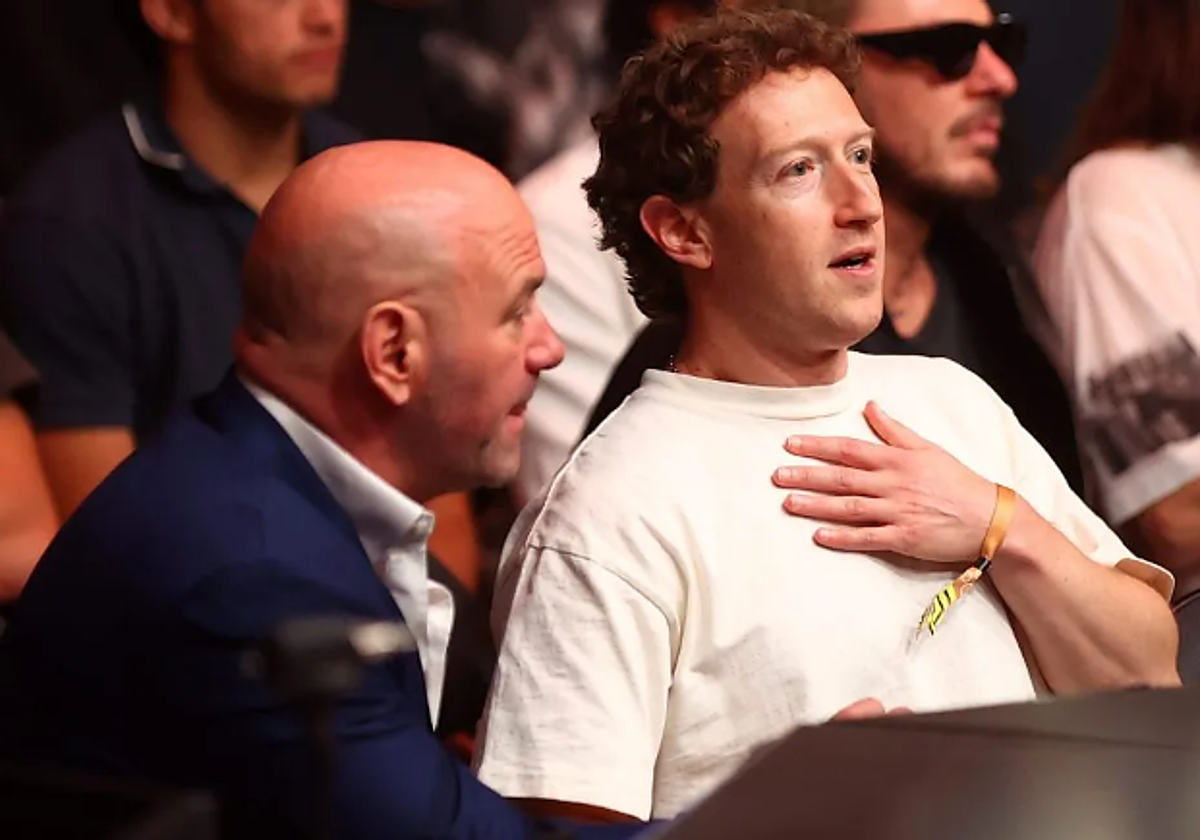 Dana White, junto a Mark Zuckerberg, durante un evento de la UFC