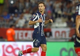Un enfado monumental de Sergio Canales con Demichelis acaba con 10 puntos de sutura