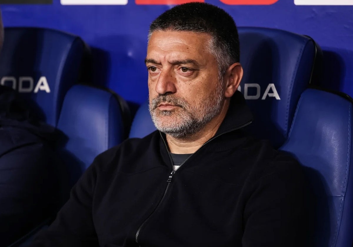 García Pimienta, durante un partido