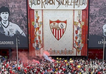 Más protestas convocadas para antes del Sevilla - Alavés: «¡Rodea el estadio!»