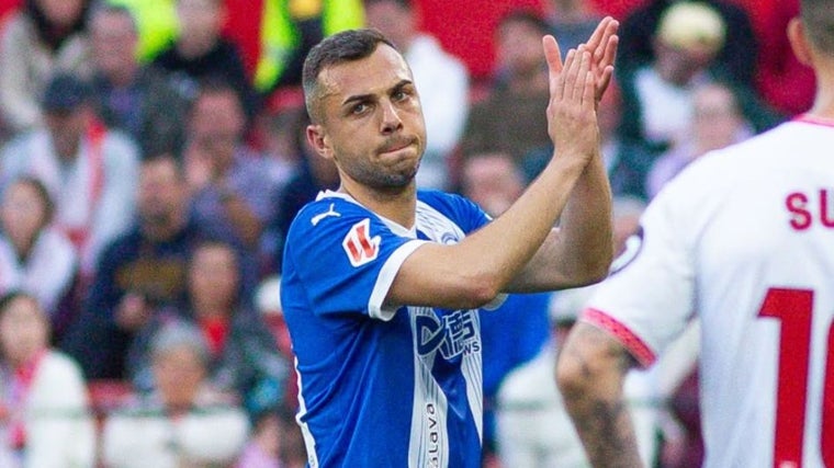 Jordán se despide del Sánchez-Pizjuán con una ovación