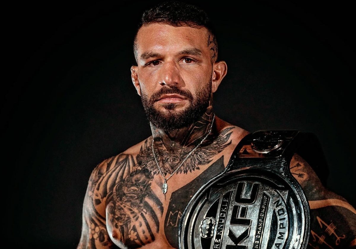 Franco Tenaglia, campeón mundial de BKFC