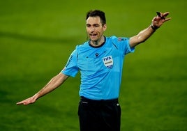 Quién es el árbitro de la final de la Copa del Rey 2025