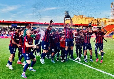 Almendralejo no iba de farol: el Extremadura suma su tercer ascenso consecutivo