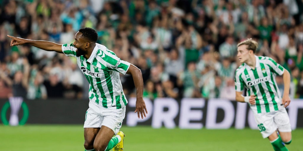 Bakambu: «Lo tengo claro, nos veo llegando hasta la final»