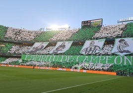 El tifo en los prolegómenos del Betis - Fiorentina de la Conference: los cuatro títulos y soñando con el quinto