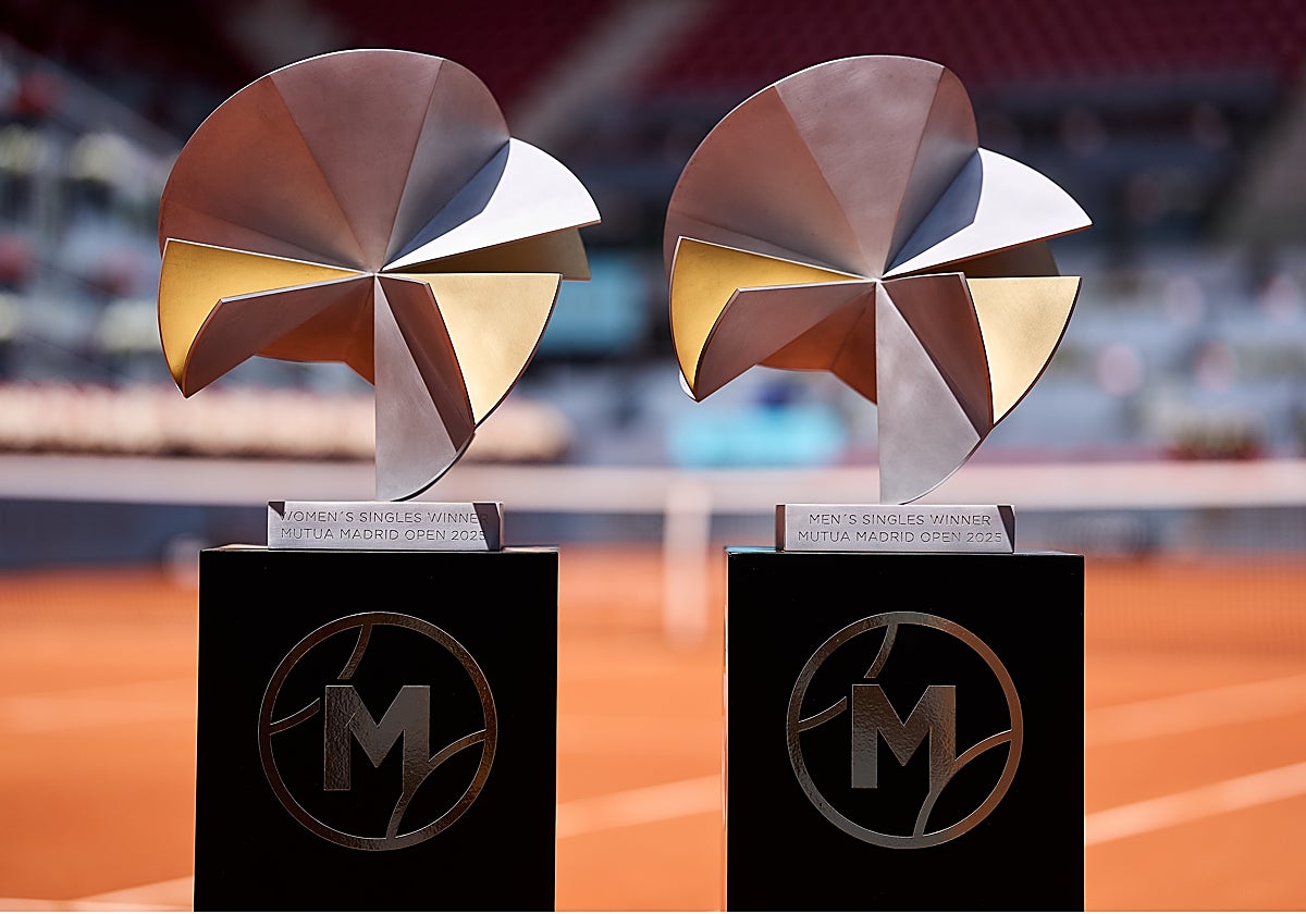 Imagen de los trofeos con los que se premiará a los ganadores del cuadro masculino y femenino