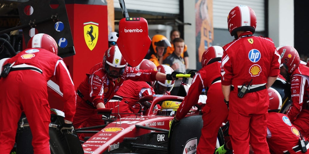 La radio de Hamilton y el desencuentro con Ferrari: «Esto no es buen trabajo de equipo»