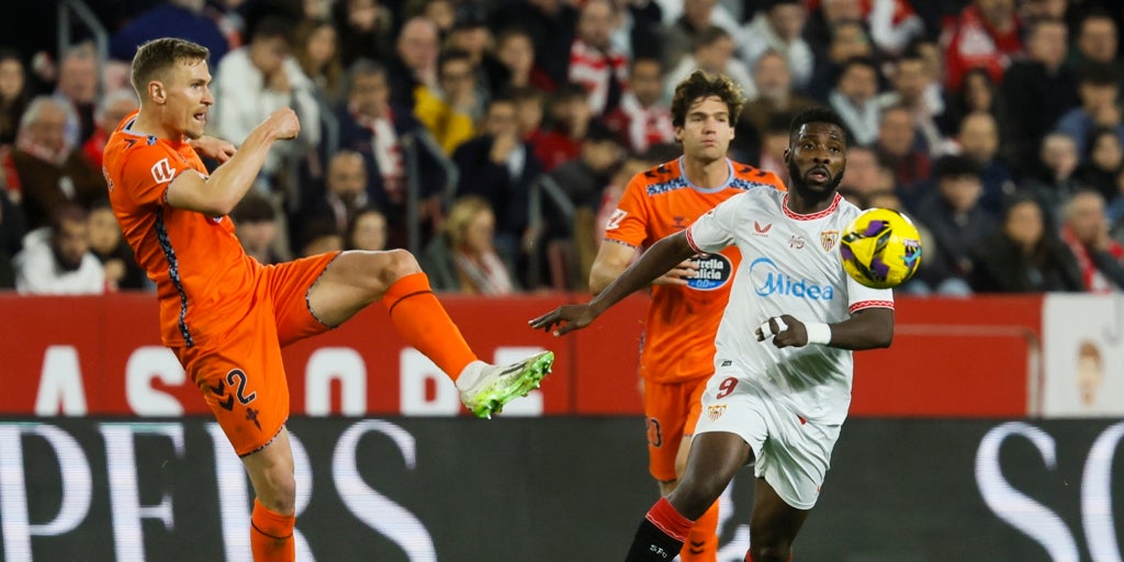 Jailson y Starfelt, dos bajas sensibles para el Celta ante el Sevilla