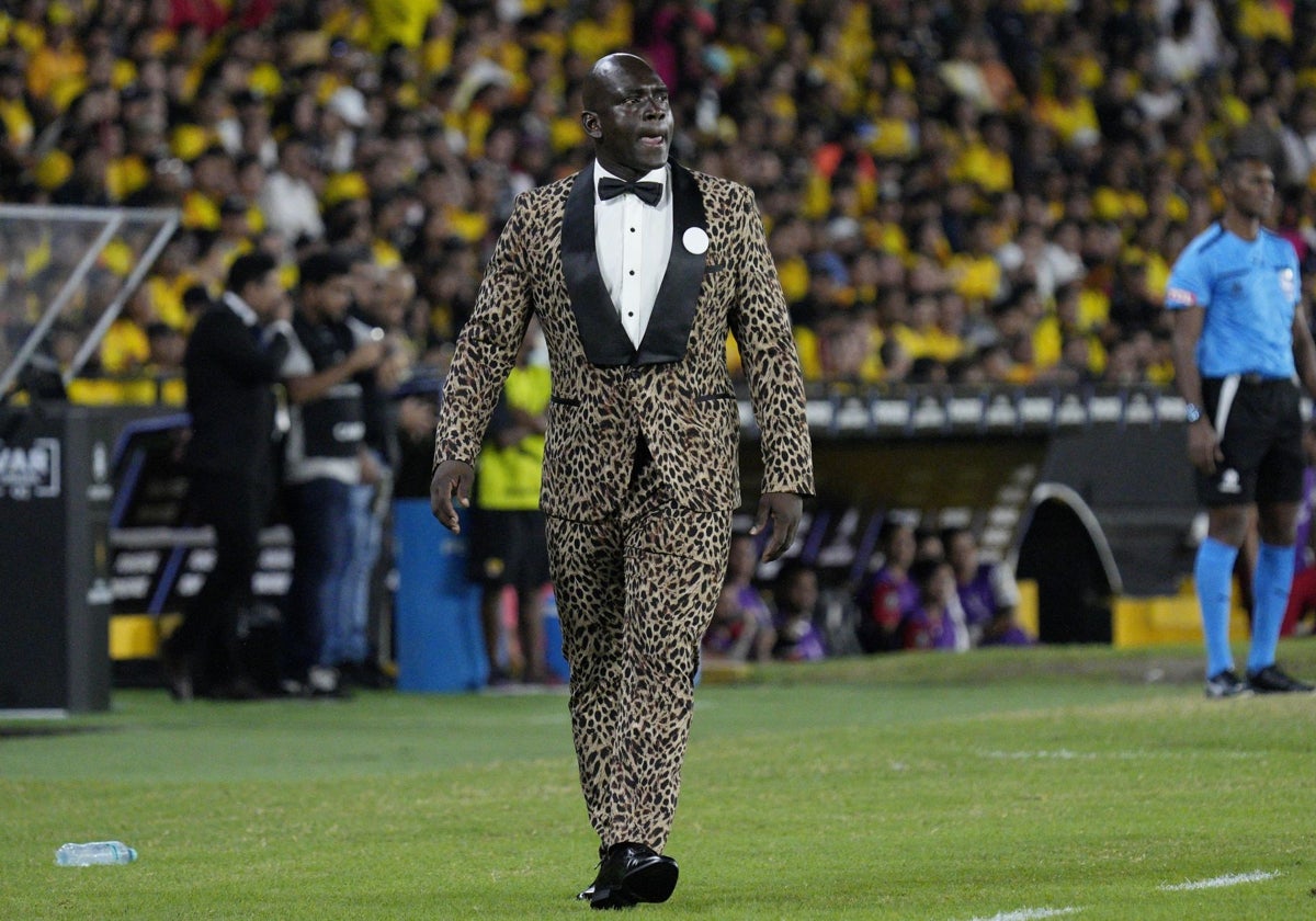 Segundo Castillo, técnico del Barcelona de Guayaquil, en el último partido de la Libertadores frente al River Plate