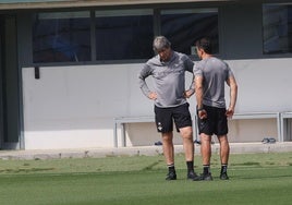 Pellegrini pone el foco en Osasuna y confirma que Bellerín ya piensa en la 2025-26: «Para Héctor la temporada está terminada»