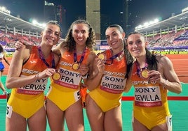 Histórico oro del 4x400 femenino en los World Relays
