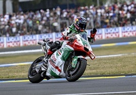 Zarco gana en la locura de Le Mans y Marc Márquez afianza su liderato en el Mundial