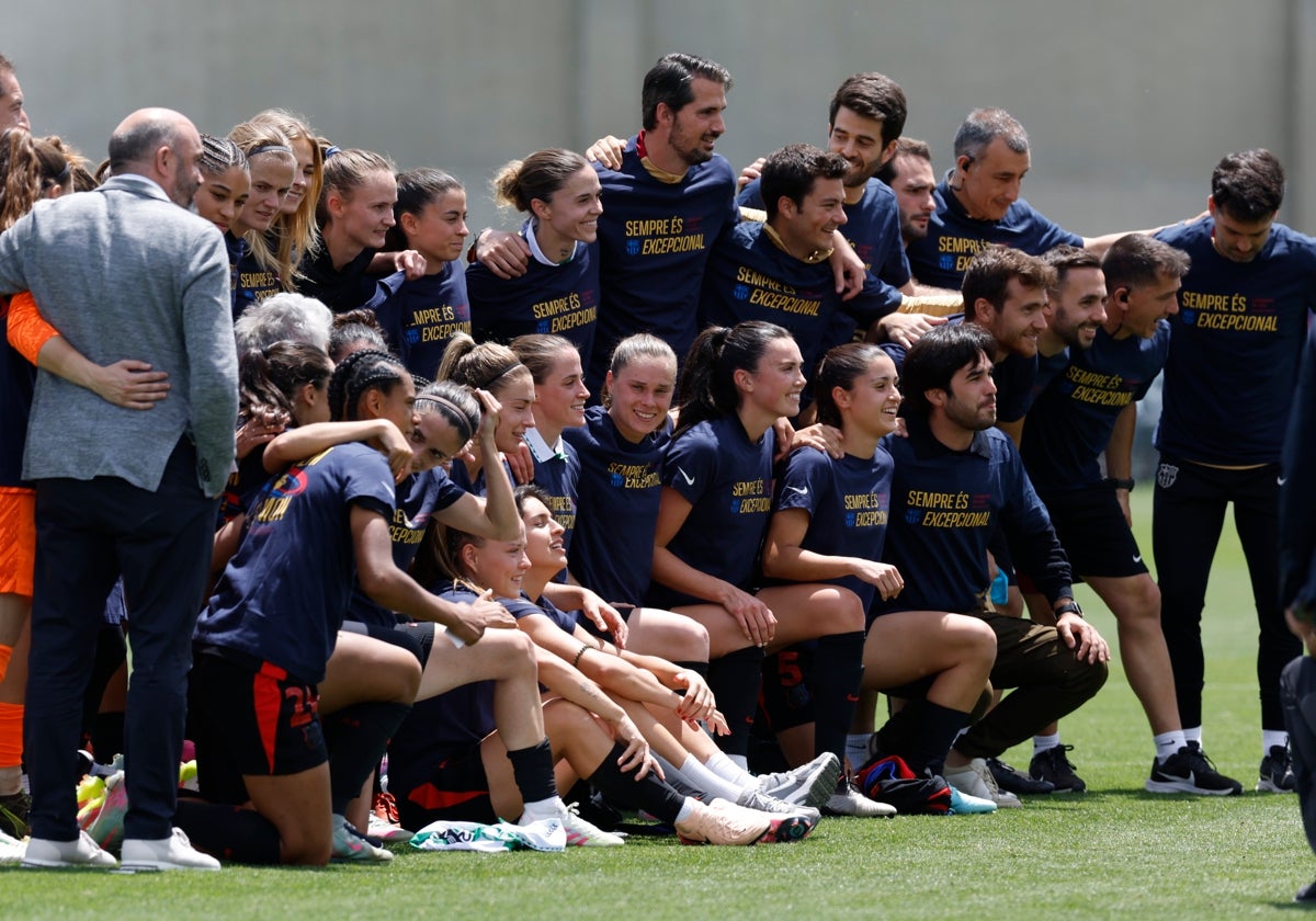 Las jugadores del Barcelona celebran el título de liga ganado el pasado domingo