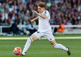 Víctor Muñoz durante el partido