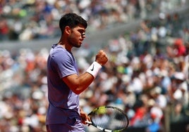 Carlos Alcaraz durante el partido ante Khachanov