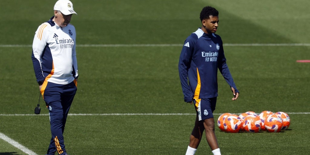 Rodrygo se lesiona, avisa a Ancelotti y se marcha del entrenamiento