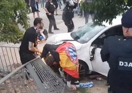 Atropello masivo con al menos trece heridos en la previa del Espanyol-Barça