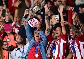 Mendilibar logra el doblete con el Olympiacos