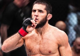 El campeón del peso ligero de la UFC, Islam Makhachev