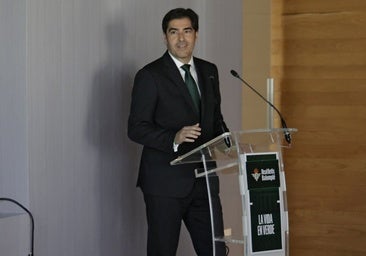 Ángel Haro, presidente del Betis, durante un acto