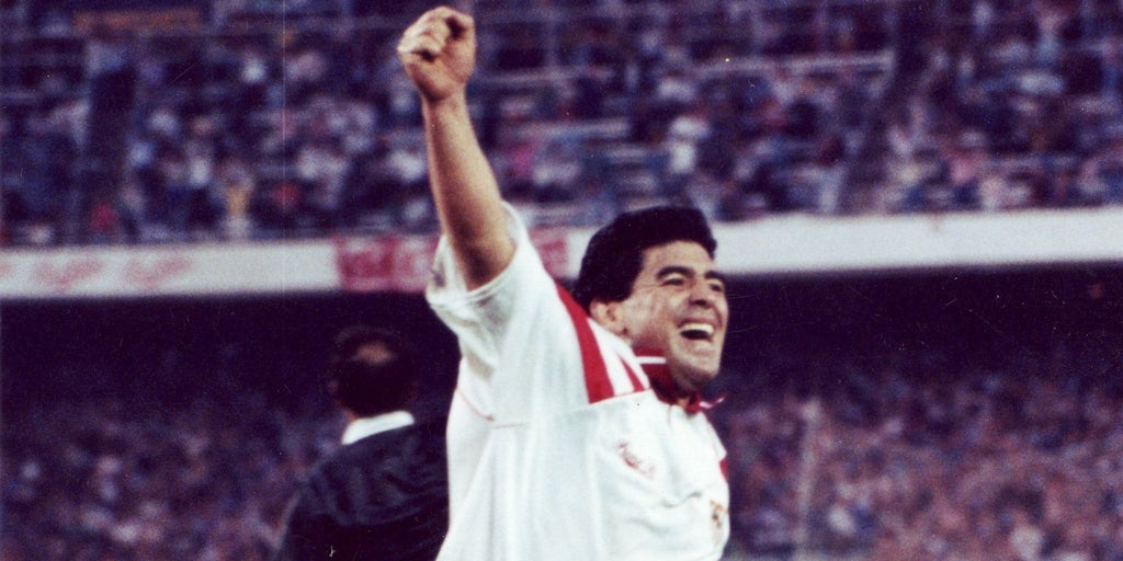 Sevilla FC Congratulates Napoli: Scudetto & Maradona Tribute