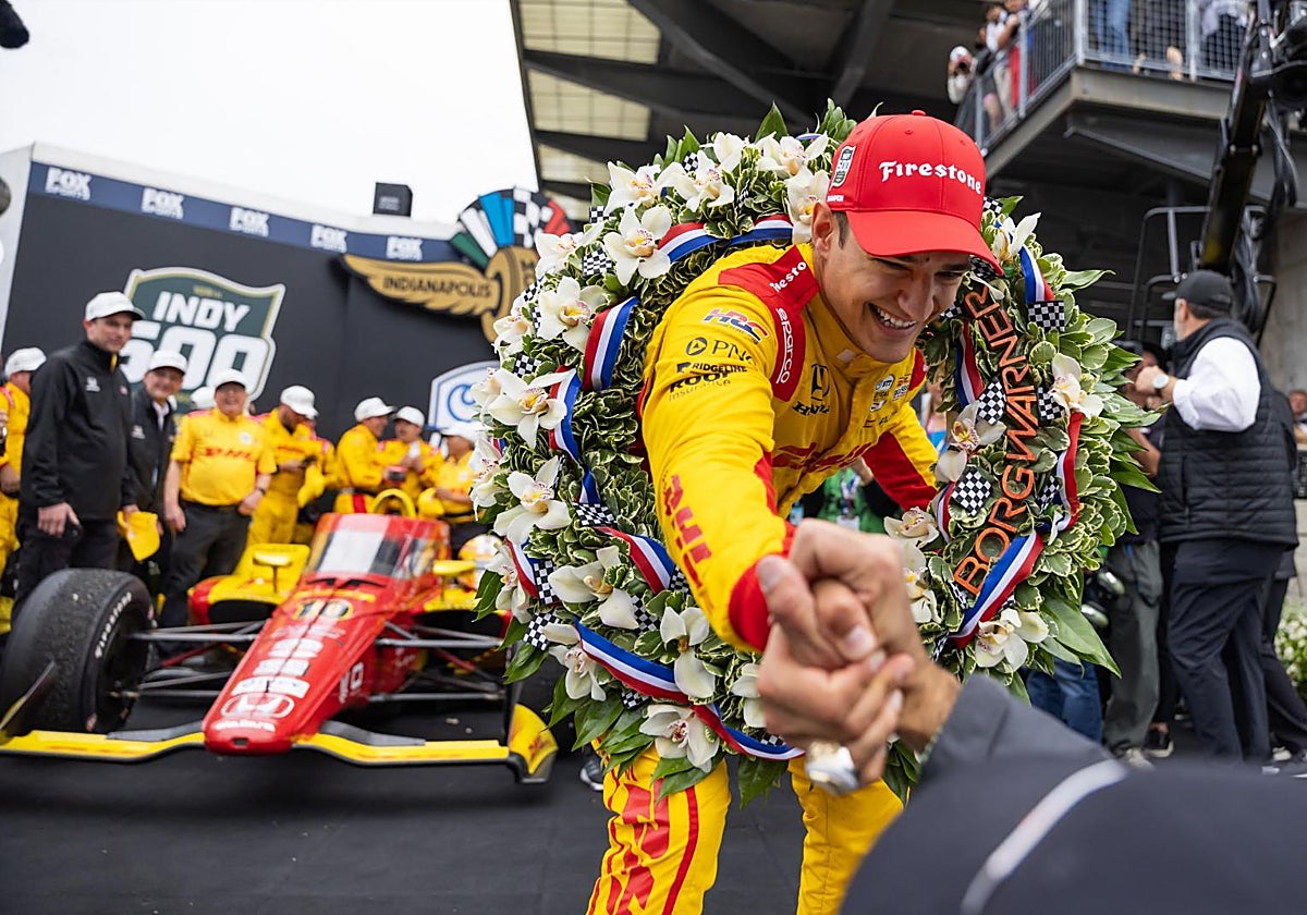 Álex Palou celebra su victoria en las 500 Millas de Indianápolis