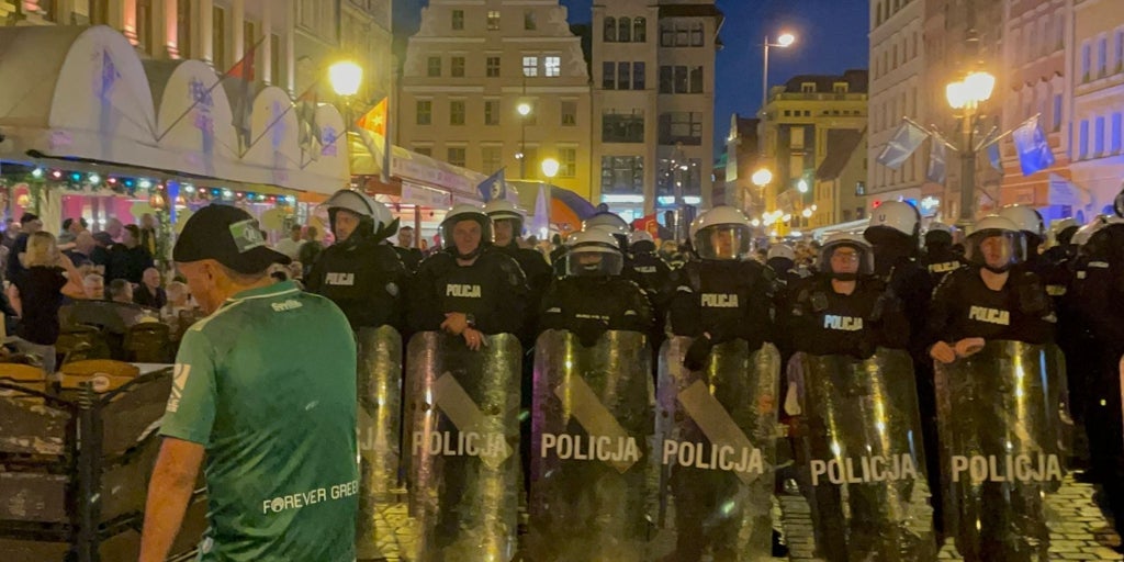 Betis vs Chelsea: Police Intervene in Wrocław Clashes