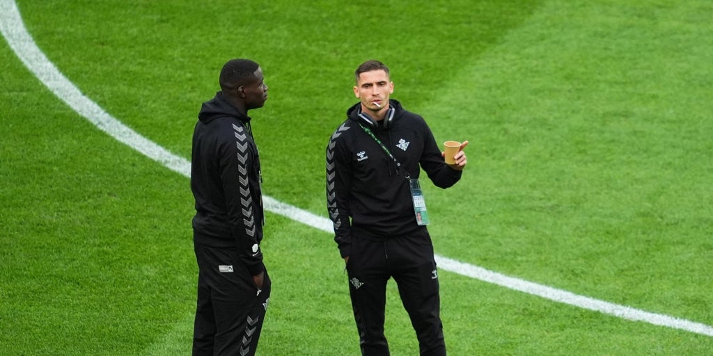 El betis, cerca de traspasar a mendy al psv por cuatro millones más bonus