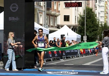 El japonés Yamanishi y la mexicana González triunfan en la fiesta de la marcha en plena Gran Vía