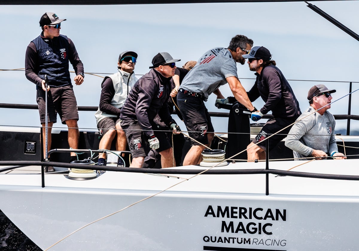 American Magic ya manda en la ría de Vigo