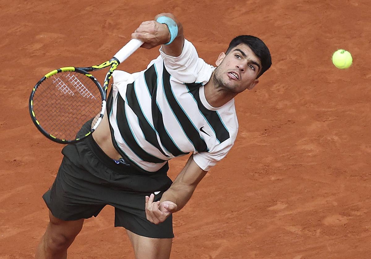 Dónde ver en televisión y online el partido de Carlos Alcaraz hoy de Roland Garros y a qué hora juega contra Tommy Paul los cuartos