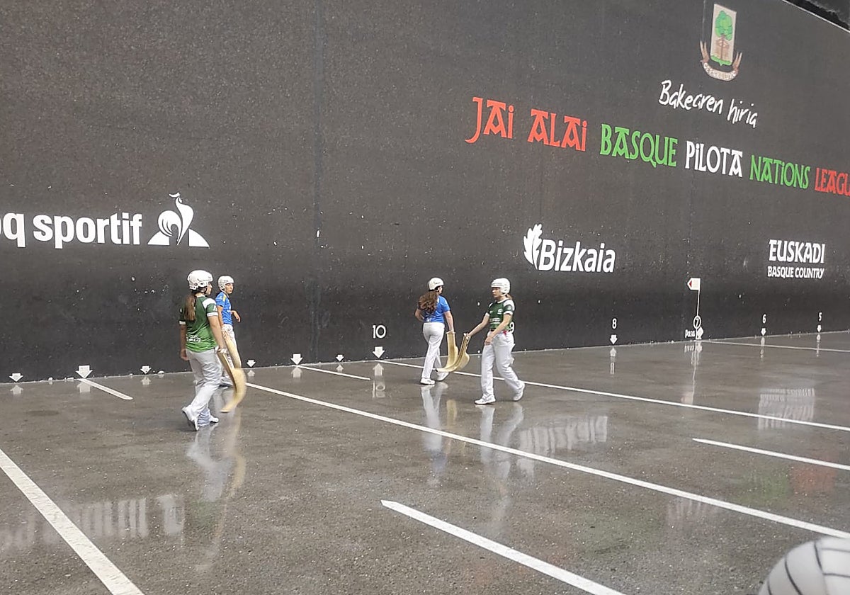 España entrega la foto que quería el nacionalismo vasco