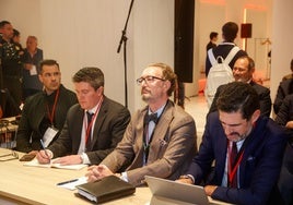 Desmienten la subasta de las acciones del Sevilla, propiedad de 777 partners