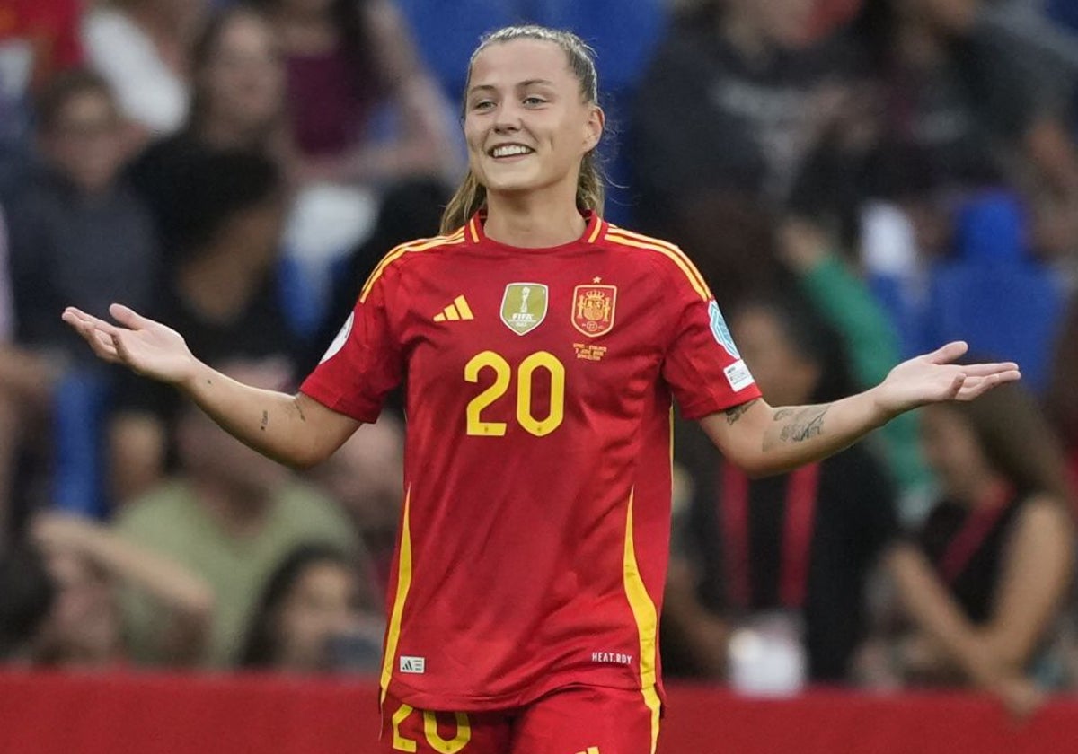 Claudia Pina, durante el partido ante Inglaterra