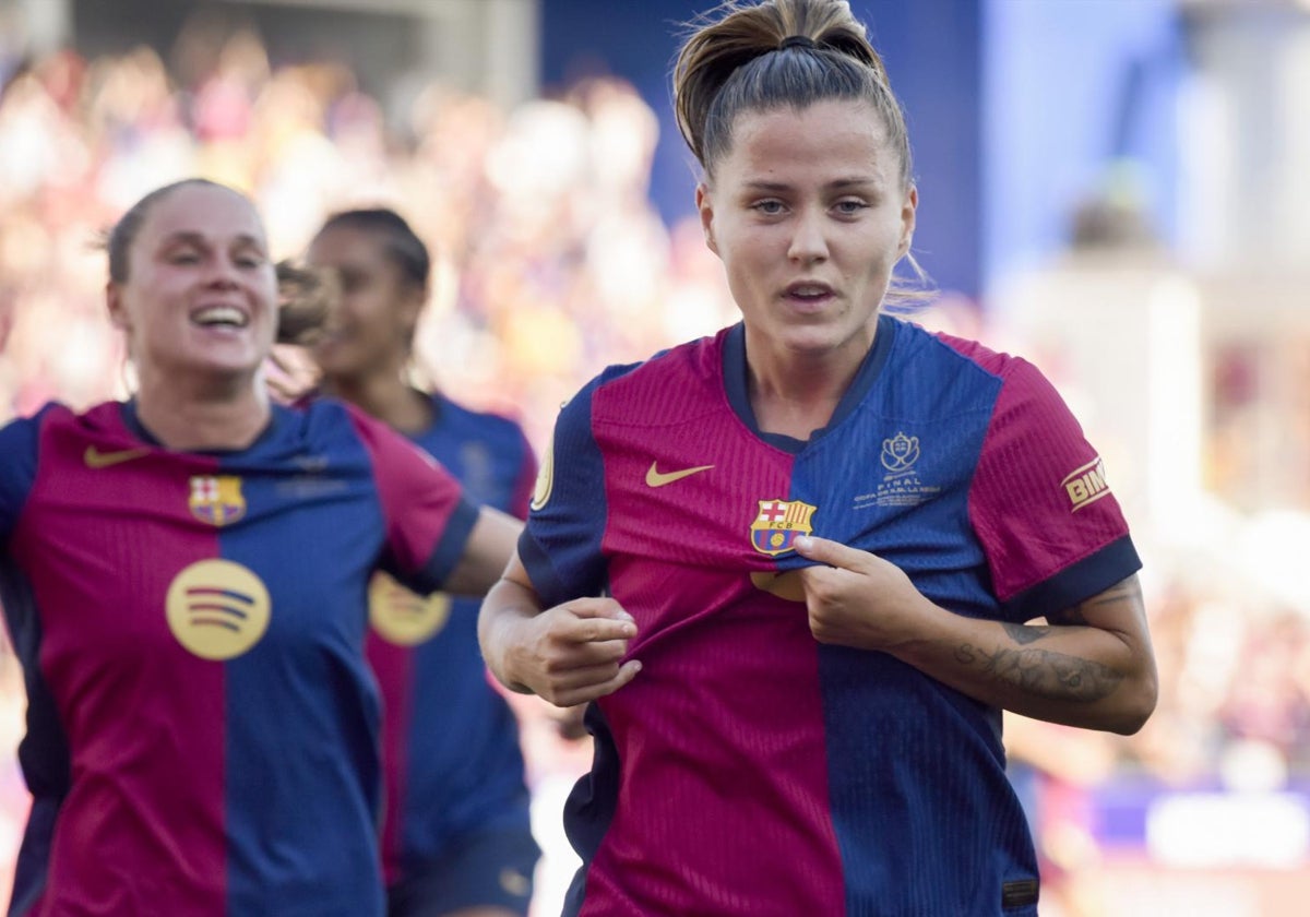 Claudia Pina celebra su gol