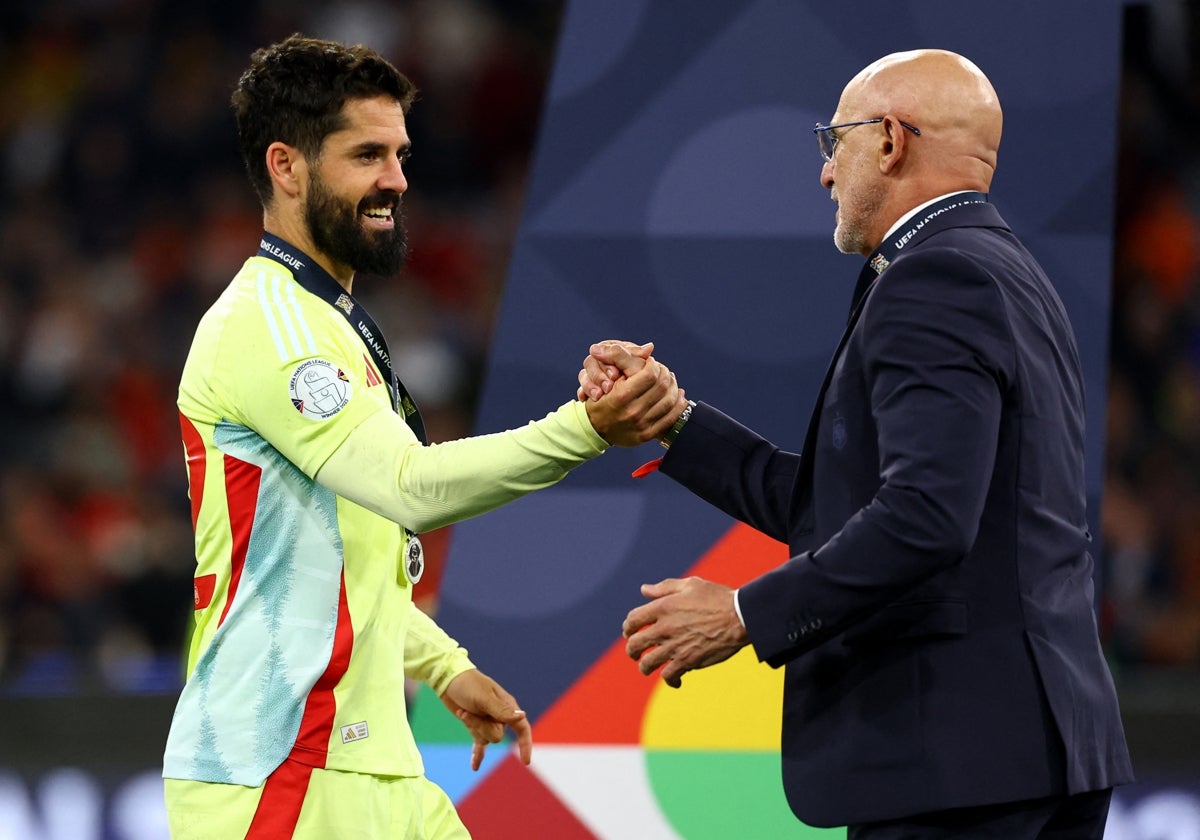 Isco, tras recoger la medalla de subcampeón de la Nations League