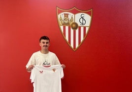 El delantero Di Massimo renueva por el Sevilla Atlético