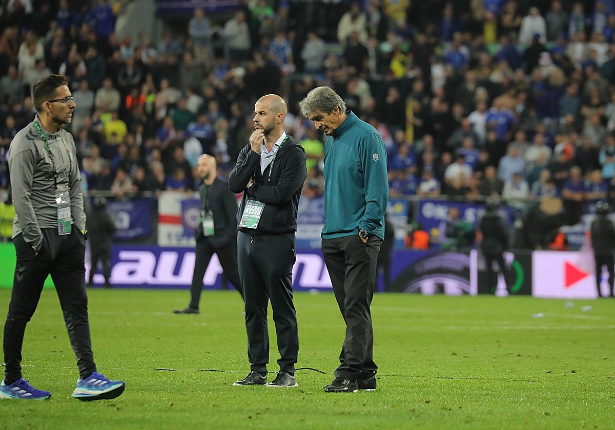 El director deportivo, Manu Fajardo, junto a Manuel Pellegrini.