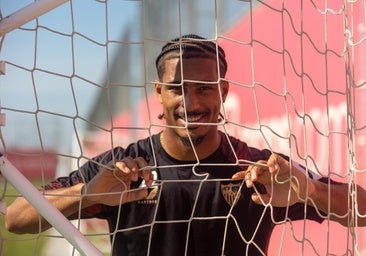 Sevilla FC: El Aston Villa sigue priorizando el fichaje de Loïc Badé