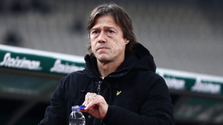 Almeyda, durante su etapa en el AEK